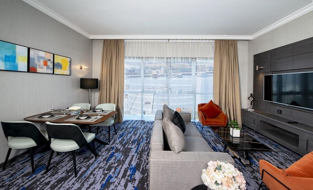 Дубай: Edge Creekside Hotel