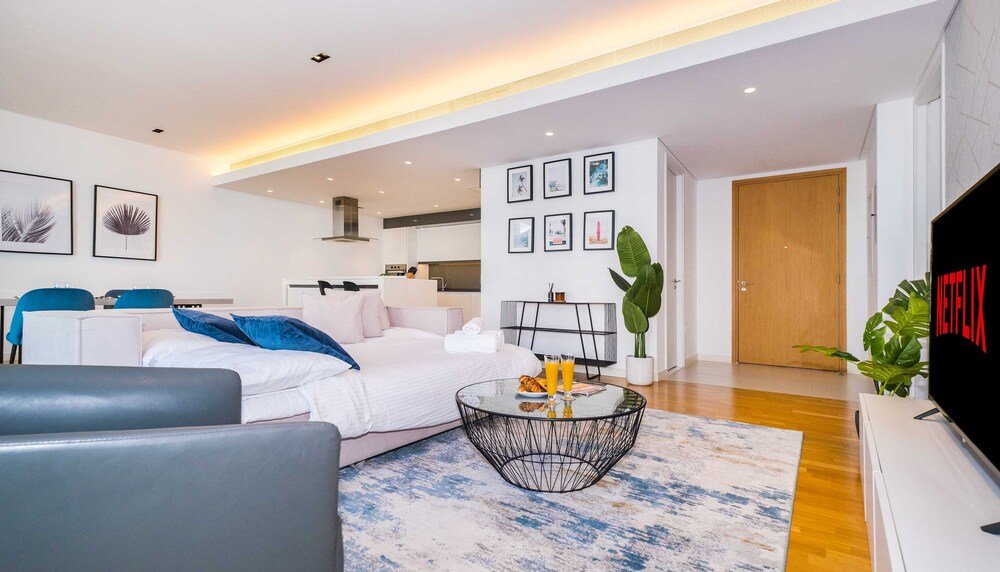 Дубай: LUX Holiday Home - Bluewaters Residences