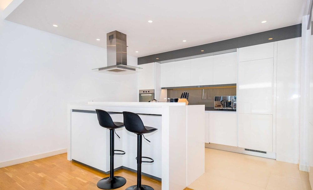 Дубай: LUX Holiday Home - Bluewaters Residences