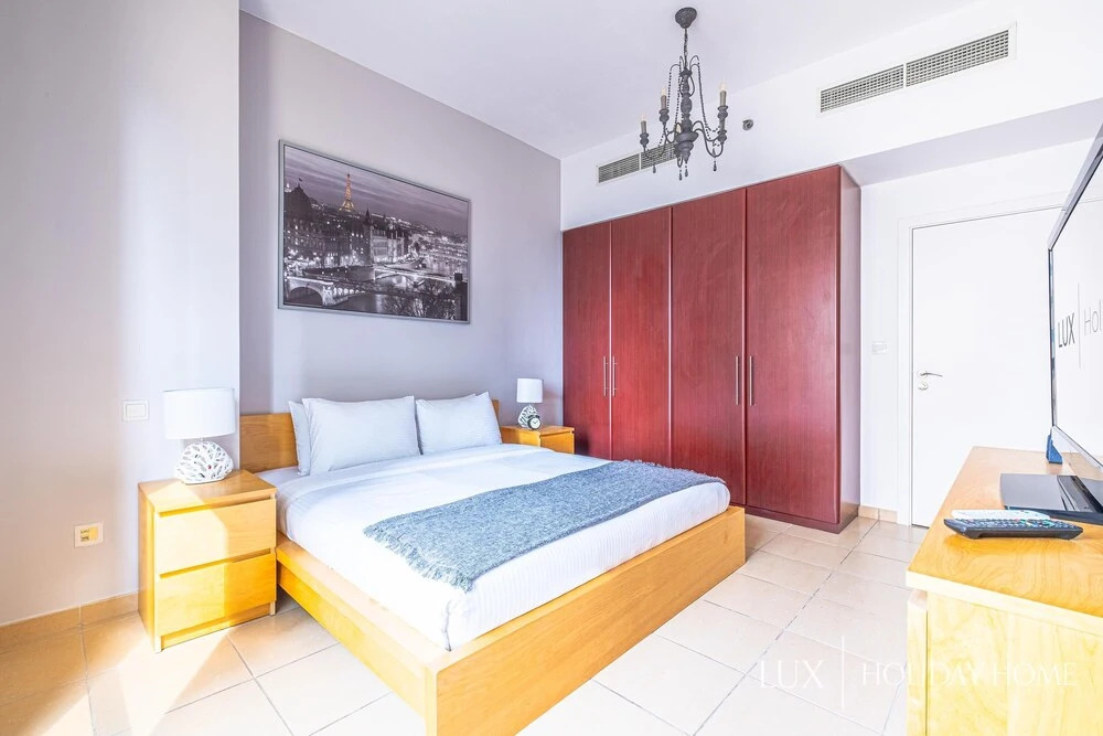 Дубай: LUX Holiday Home - JBR 1