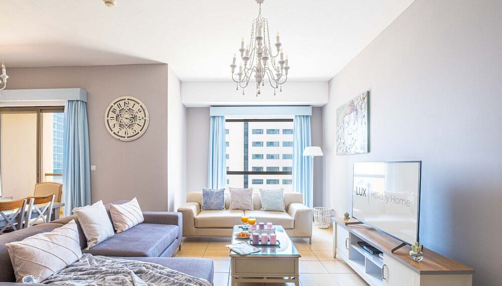 Дубай: LUX Holiday Home - JBR 1