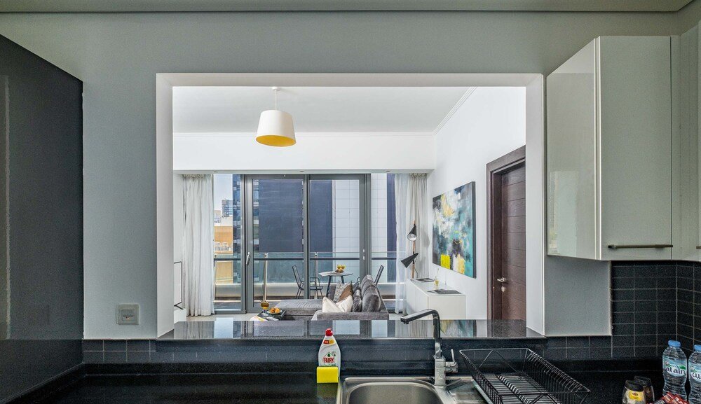 Дубай: LUX Holiday Home - Silverene Towers 3