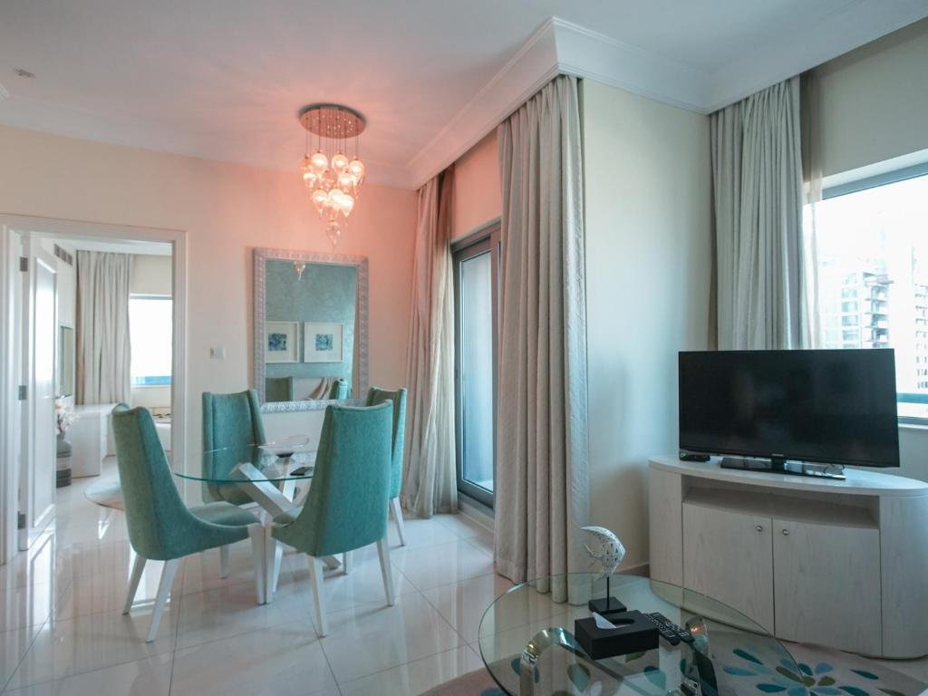 Дубай: OSKENA Vacation Homes - Damac maison Dubai Mall Street