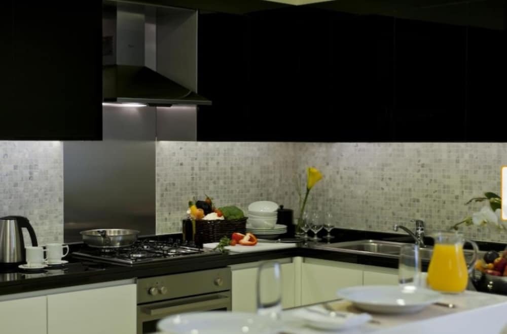 Дубай: OSKENA Vacation Homes - Damac maison Dubai Mall Street