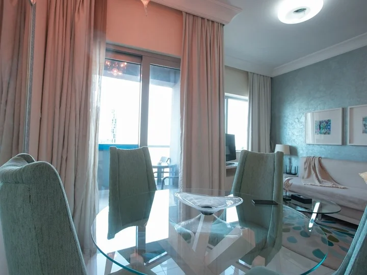 Дубай: OSKENA Vacation Homes - Damac maison Dubai Mall Street