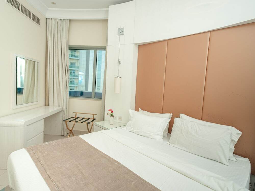 Дубай: OSKENA Vacation Homes - Damac maison Dubai Mall Street