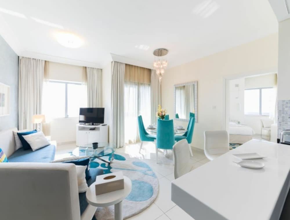 Дубай: OSKENA Vacation Homes - Damac maison Dubai Mall Street