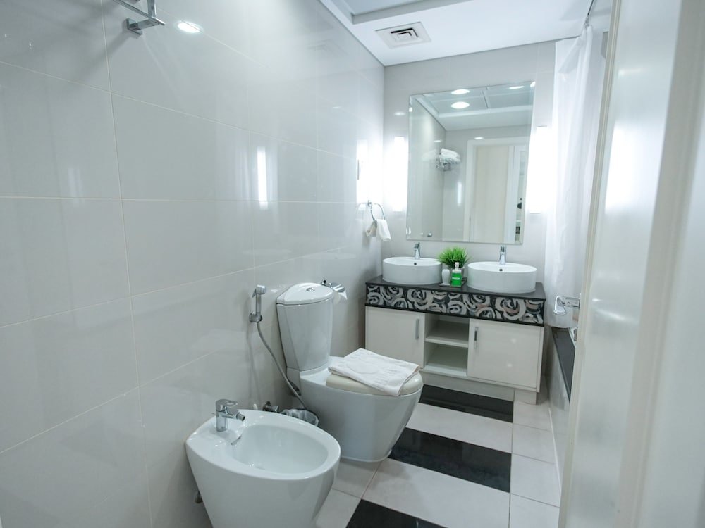 Дубай: OSKENA Vacation Homes - Damac maison Dubai Mall Street