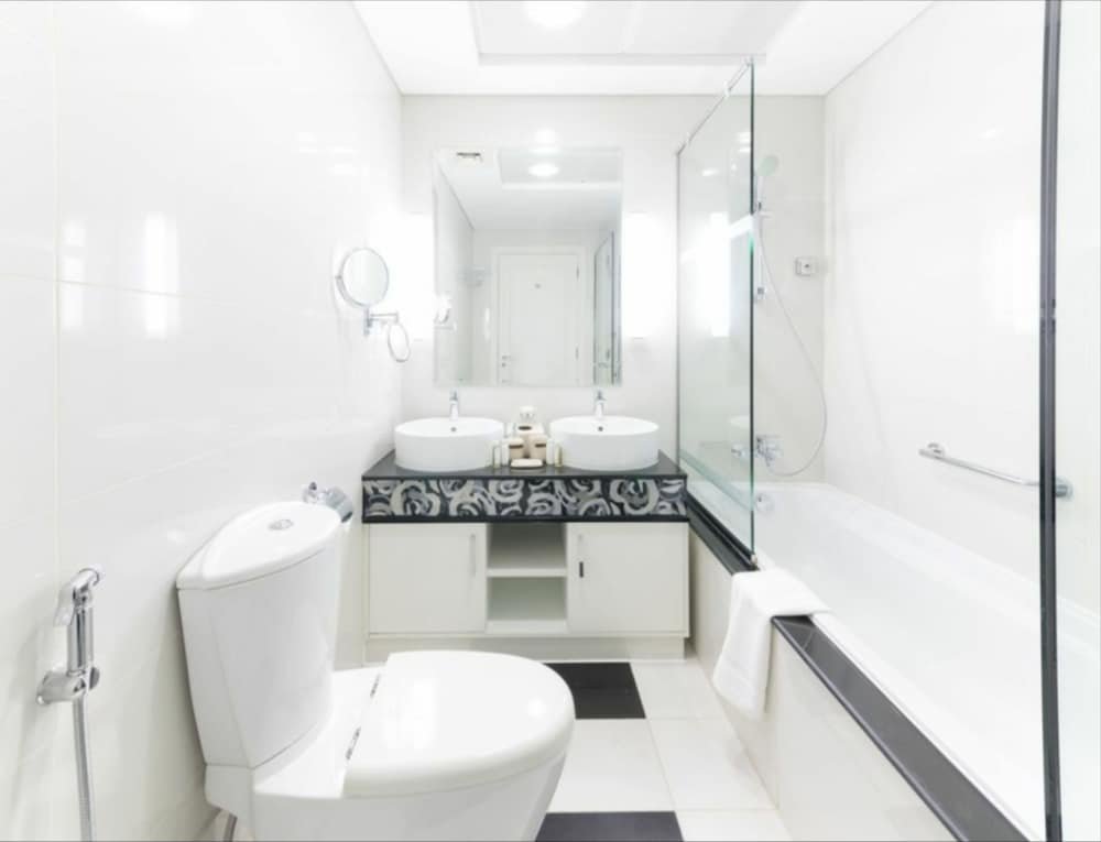 Дубай: OSKENA Vacation Homes - Damac maison Dubai Mall Street