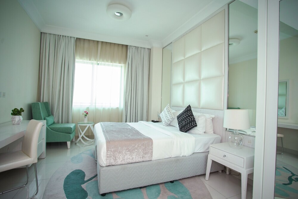 Дубай: OSKENA Vacation Homes - Damac maison Dubai Mall Street