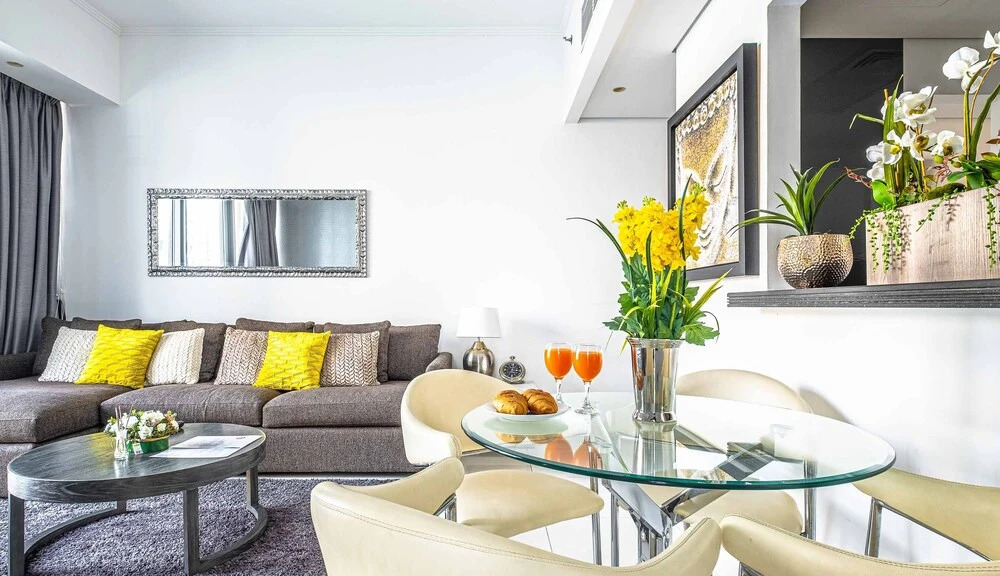 Дубай: LUX Holiday Home - Silverene Towers 1