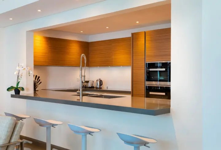 Дубай: Al Bateen Residence by Maison Privee