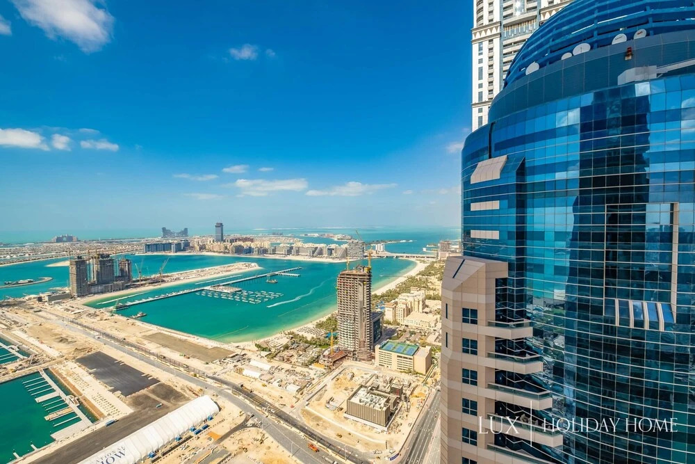 Дубай: LUX Holiday Home - DAMAC Residenze 2