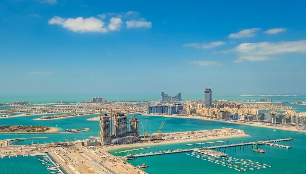 Дубай: LUX Holiday Home - DAMAC Residenze 2