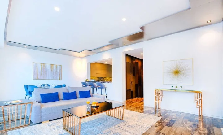 Дубай: LUX Holiday Home - DAMAC Residenze 2