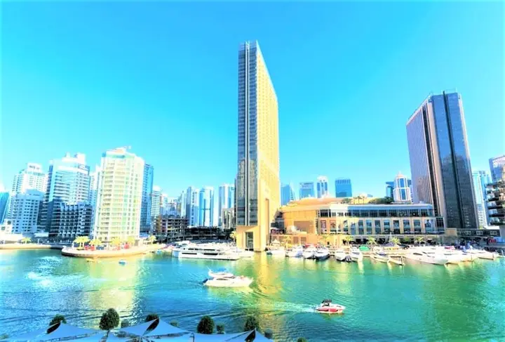 Дубай: Amazing Duplex in the Marina Dubai
