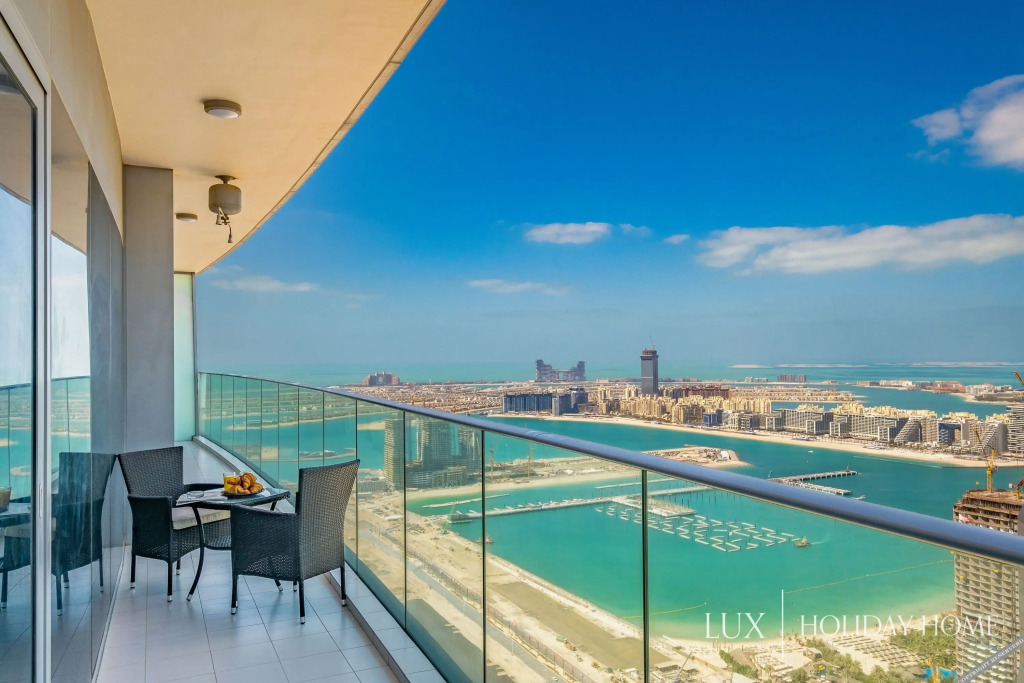 Дубай: LUX Holiday Home - DAMAC Residenze 1