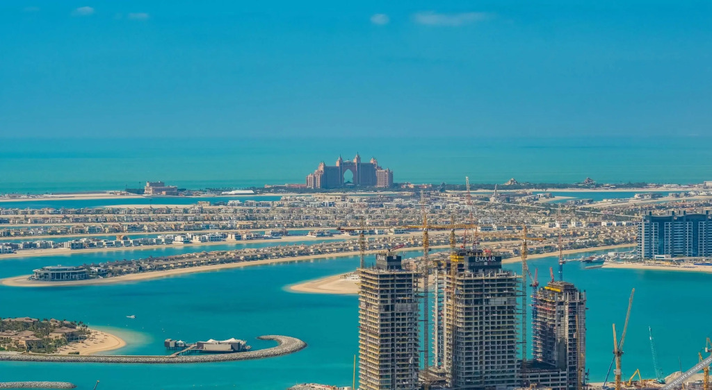 Дубай: LUX Holiday Home - DAMAC Residenze 1