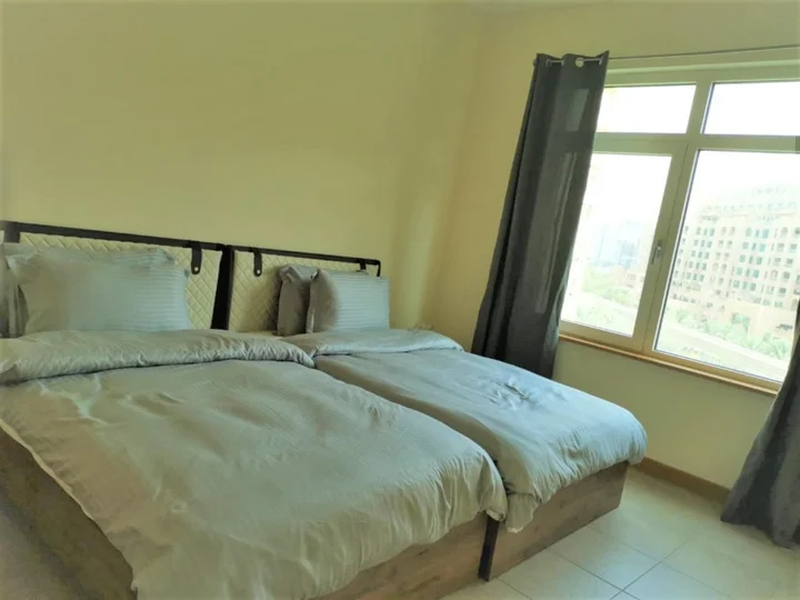 Дубай: Luxury Stay at the Palm Shoreline Dubai