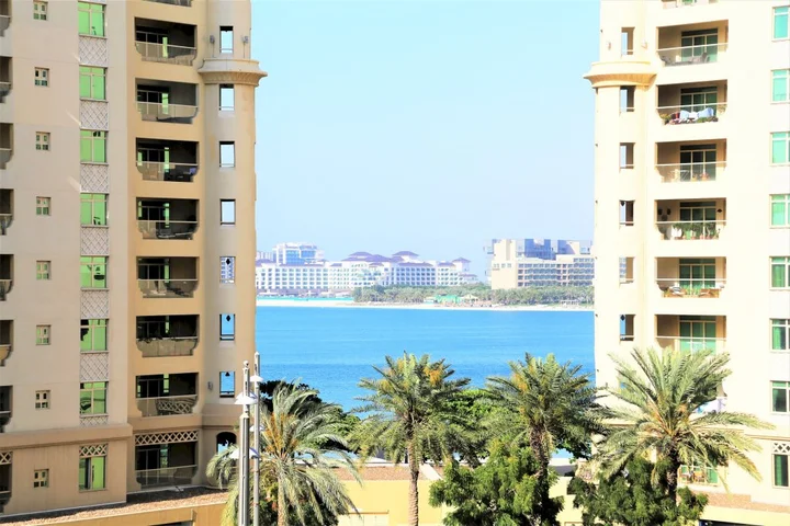 Дубай: Luxury Stay at the Palm Shoreline Dubai