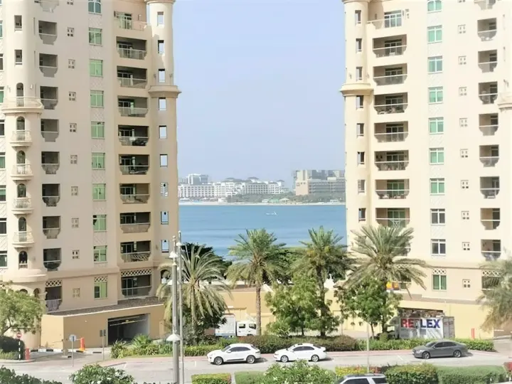 Дубай: Luxury Stay at the Palm Shoreline Dubai