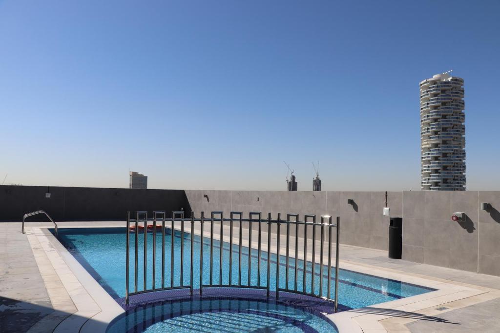 Дубай: Rose Dream-Two Bedroom Furnished Apart..