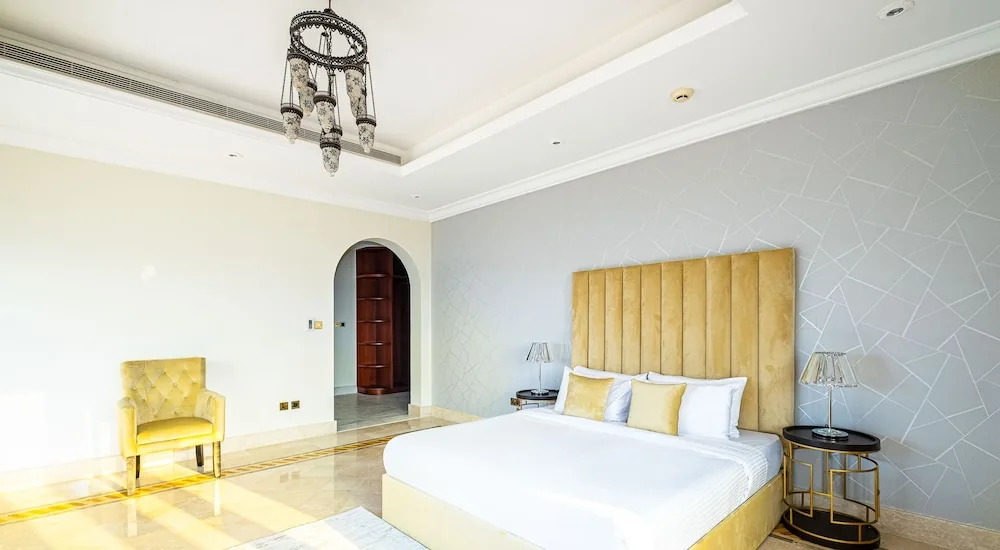 Дубай: LUX Holiday Home - Frond A 1