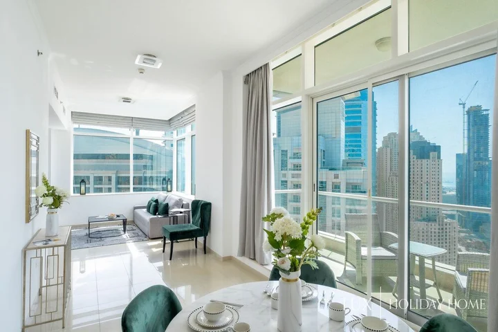 Дубай: LUX Holiday Home - Botanica Tower 1