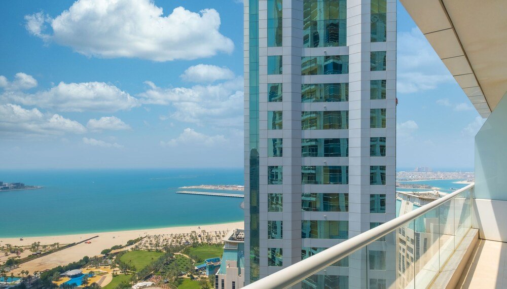 Дубай: LUX Holiday Home - Botanica Tower 1