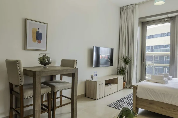 Дубай: Studio in Sparkle Tower With the Best View