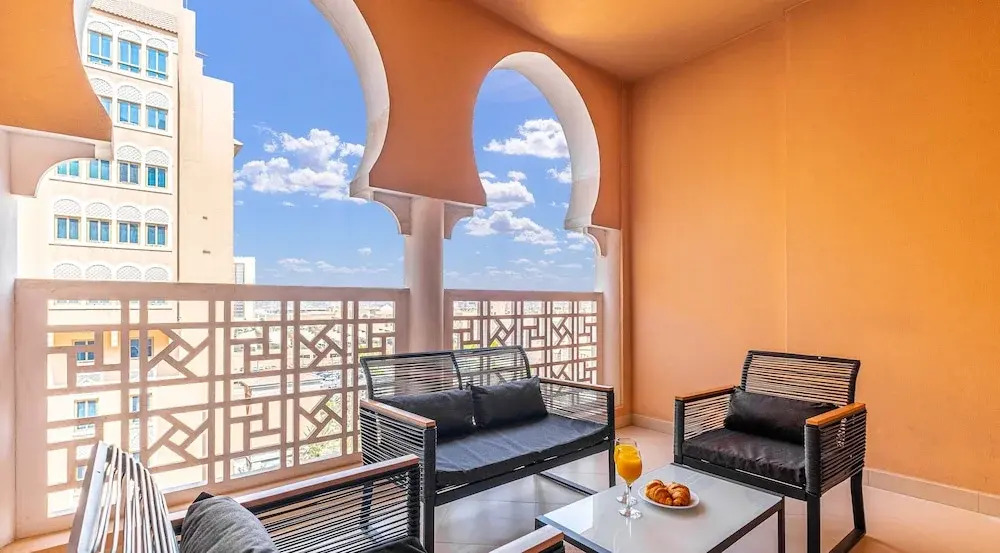 Дубай: LUX Holiday Home - IBN Residence 2