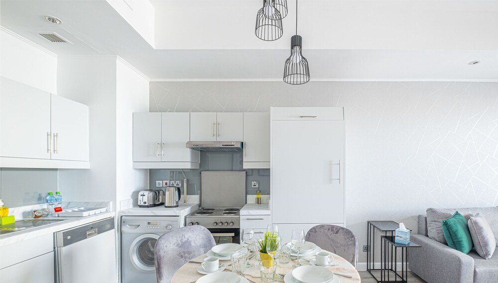 Дубай: LUX Holiday Home - IBN Residence 2