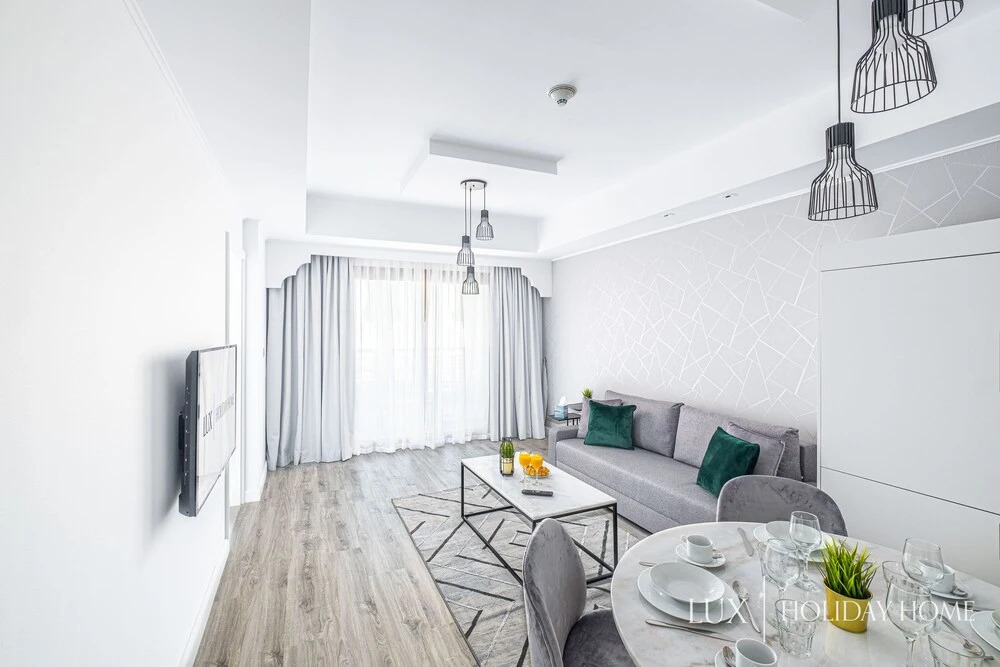 Дубай: LUX Holiday Home - IBN Residence 1
