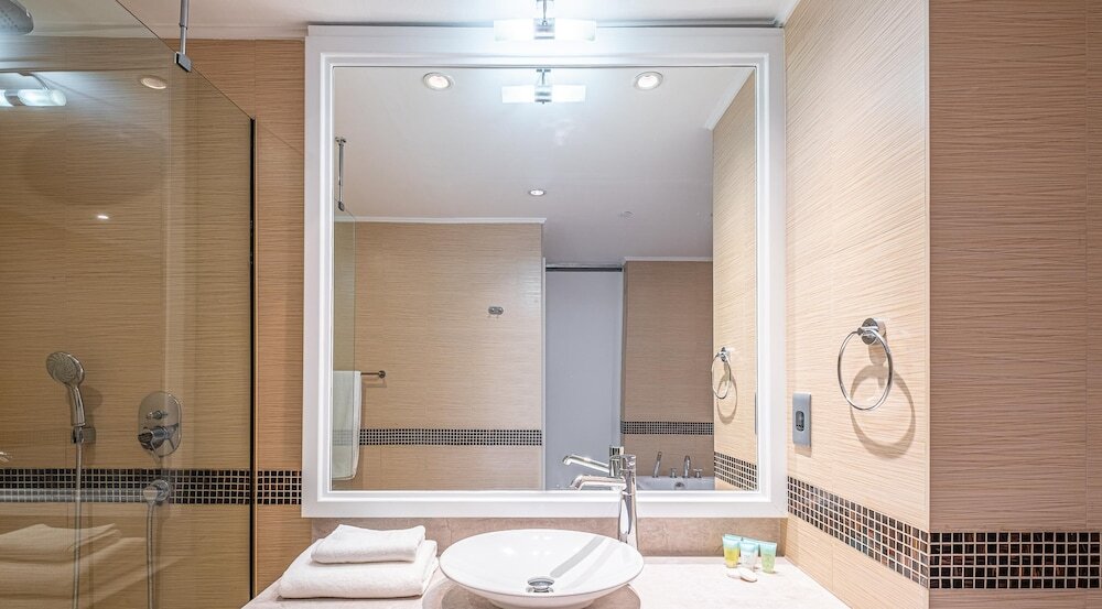 Дубай: LUX Holiday Home - IBN Residence 1