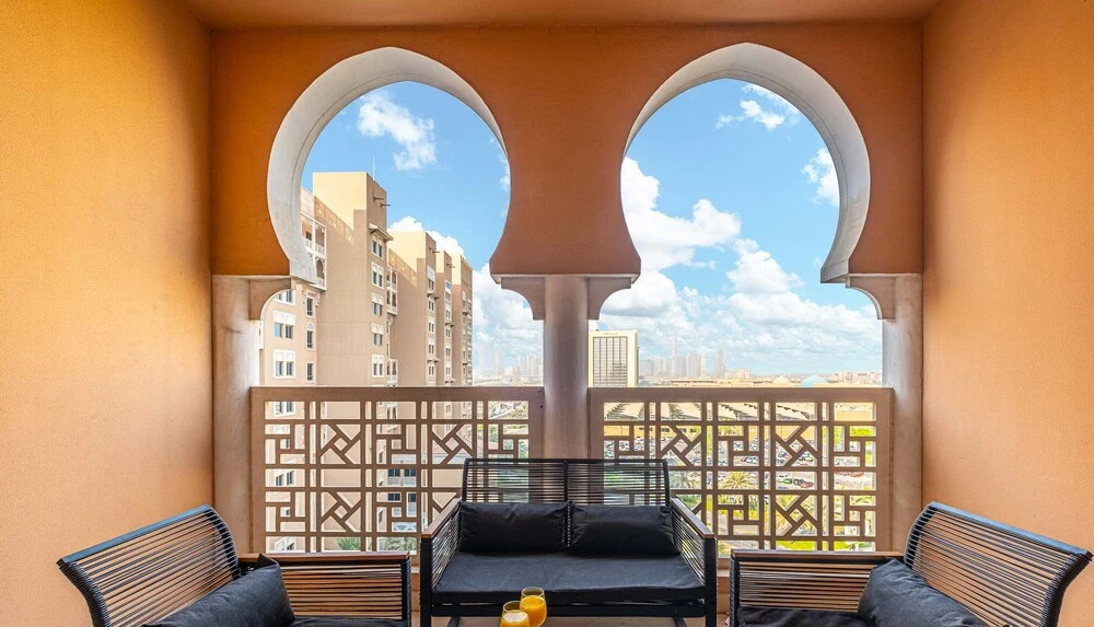 Дубай: LUX Holiday Home - IBN Residence 1