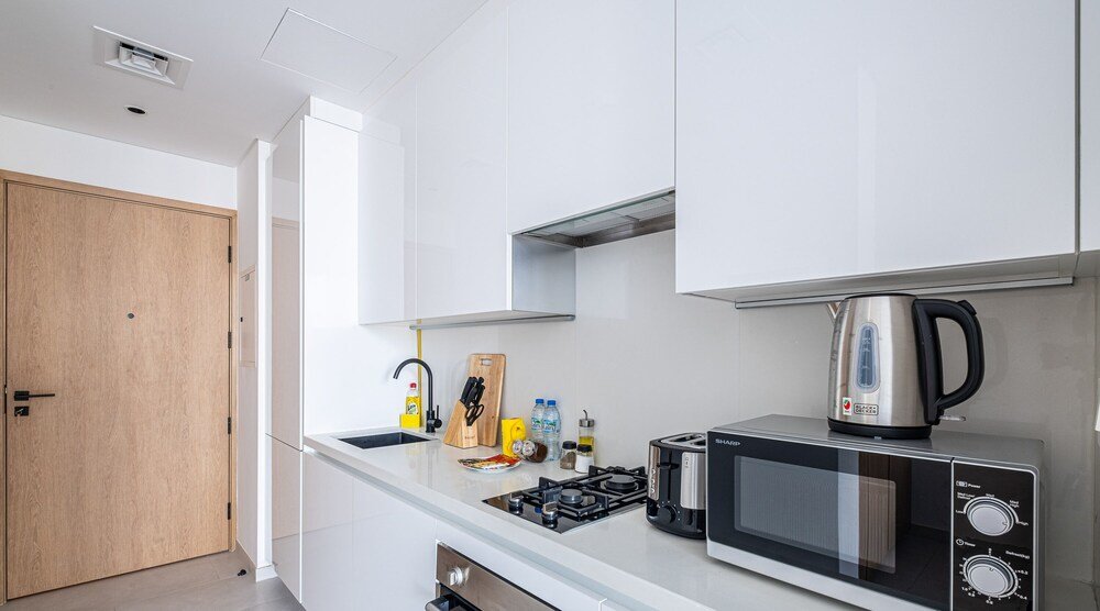 Дубай: LUX Holiday Home - Marquise Square 1