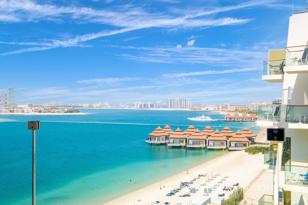 Дубай: LUX Holiday Home - Royal Bay 1