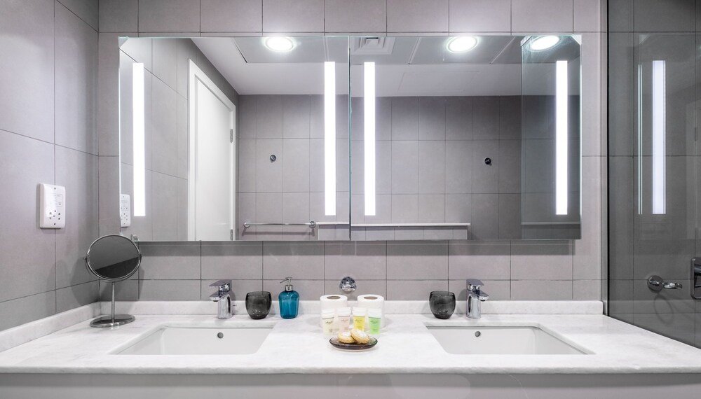 Дубай: LUX Holiday Home - Royal Bay 1