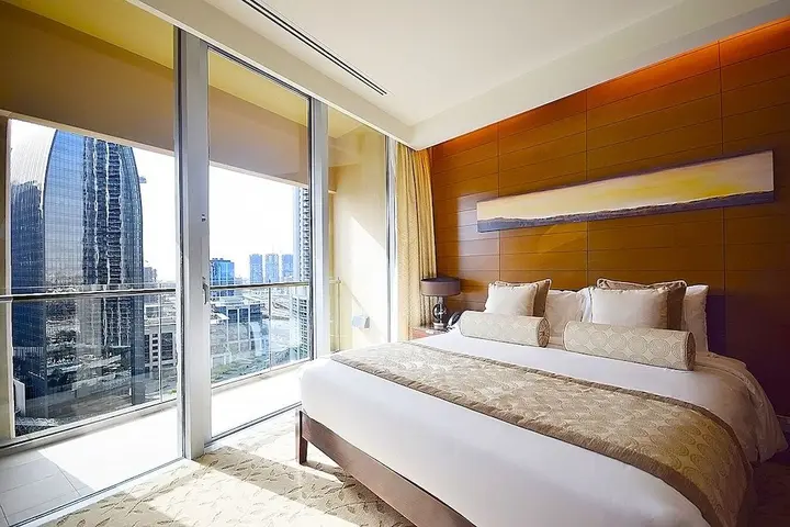 Дубай: Key Host - Downtown Dubai Mall