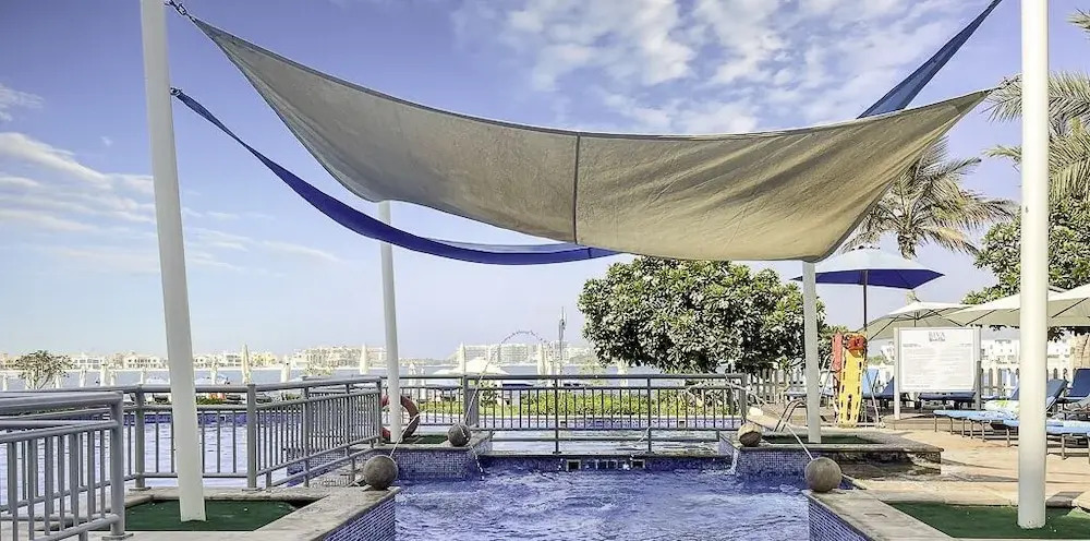 Дубай: LUX Holiday Home - Al Nabat 1