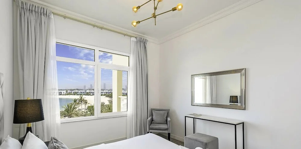 Дубай: LUX Holiday Home - Al Nabat 1