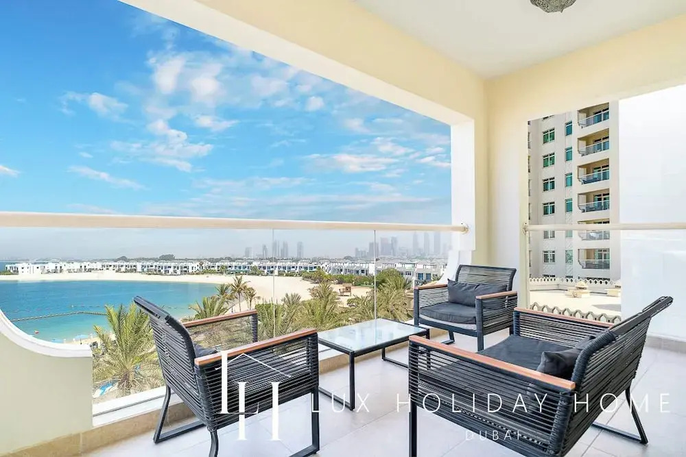 Дубай: LUX Holiday Home - Al Nabat 1