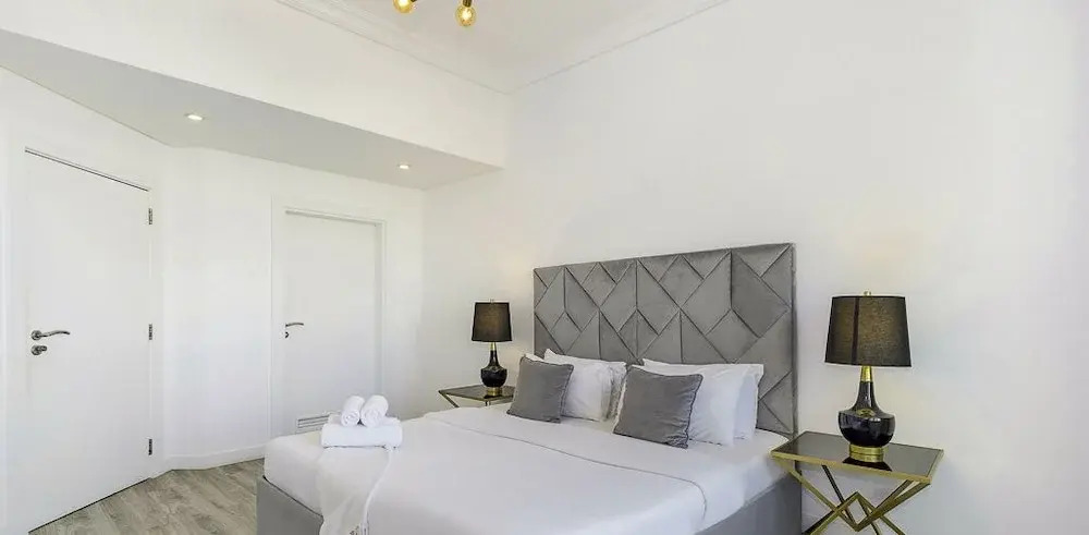 Дубай: LUX Holiday Home - Al Nabat 1