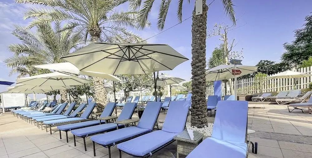 Дубай: LUX Holiday Home - Al Nabat 1