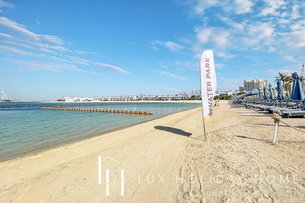 Дубай: LUX Holiday Home - Al Nabat 1