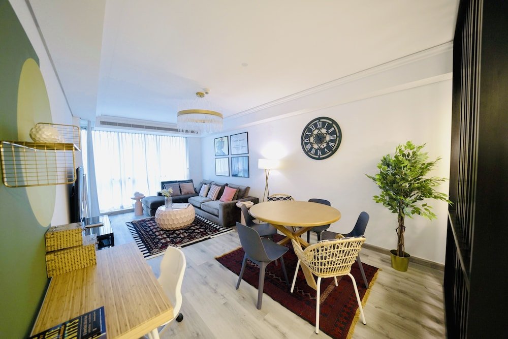 Дубай: One Perfect Stay Goldcrest B