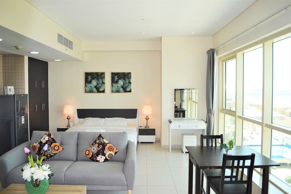 Дубай: Sea view furnished STUDIO with balcony in Marina - JMI