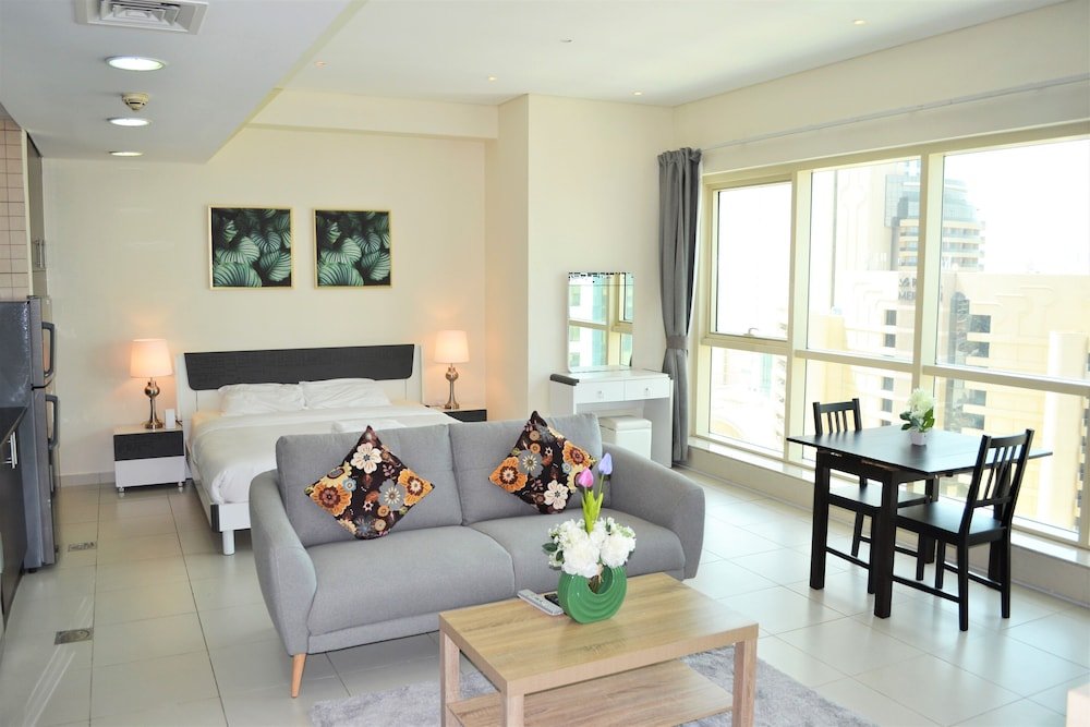 Дубай: Sea view furnished STUDIO with balcony in Marina - JMI