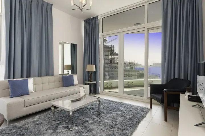 Дубай: Luton Vacation Homes - Royal Bay