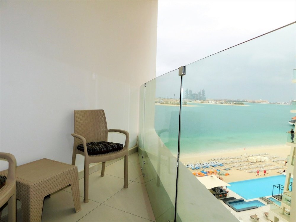 Дубай: Luton Vacation Homes - Royal Bay